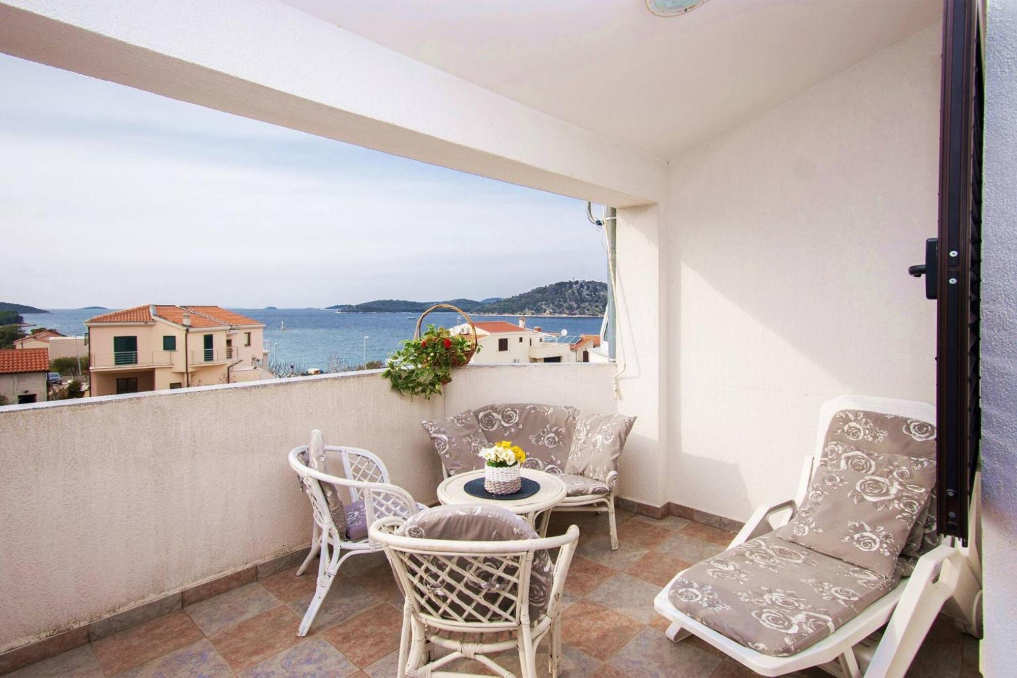Apartment Meri Razanj With Sea View Zewnętrze zdjęcie